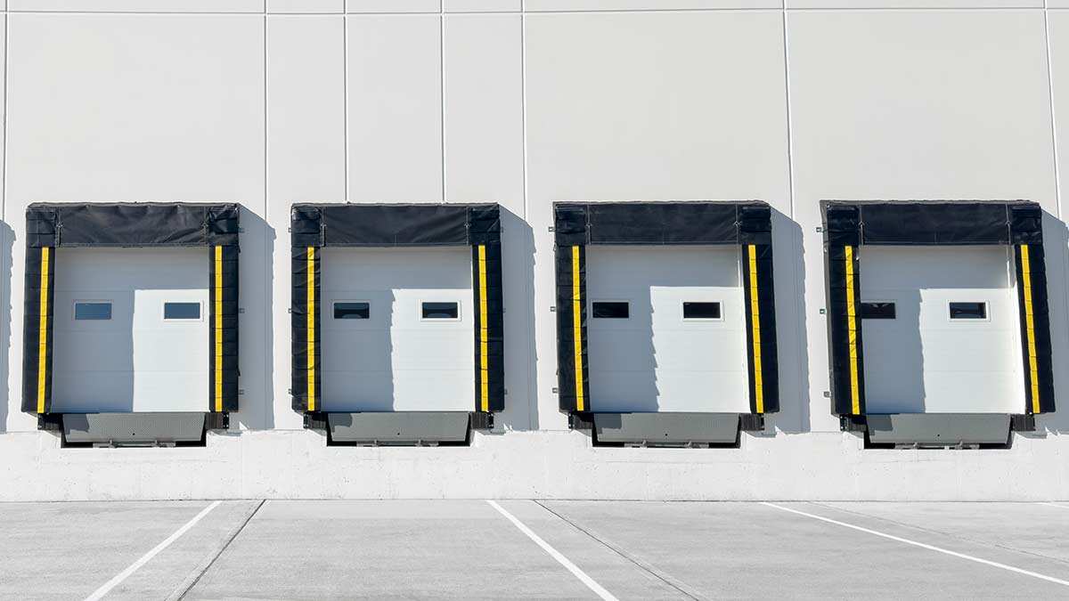 Quai de chargement sous température contrôlée pour remorques de transport